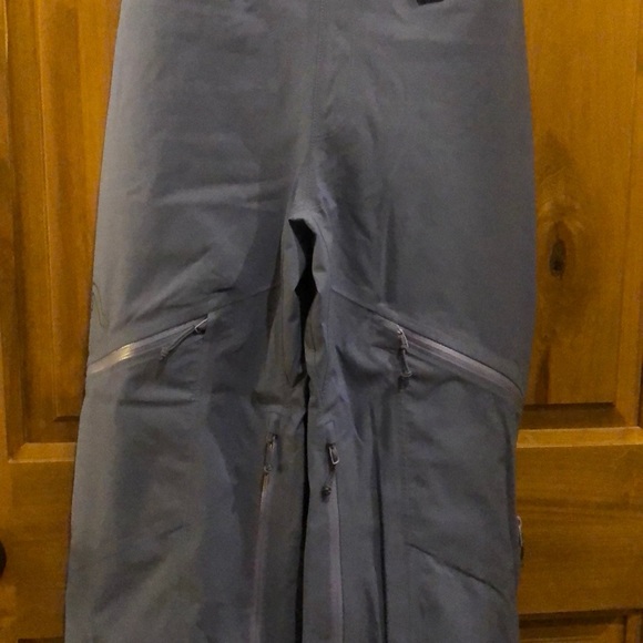 Flylow Foxy Bib - Small - Picture 3 of 9